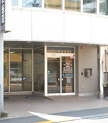 駐車場2台完備だから遠くからでも安心